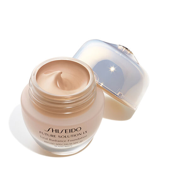 Total Radiance Foundation SPF 20