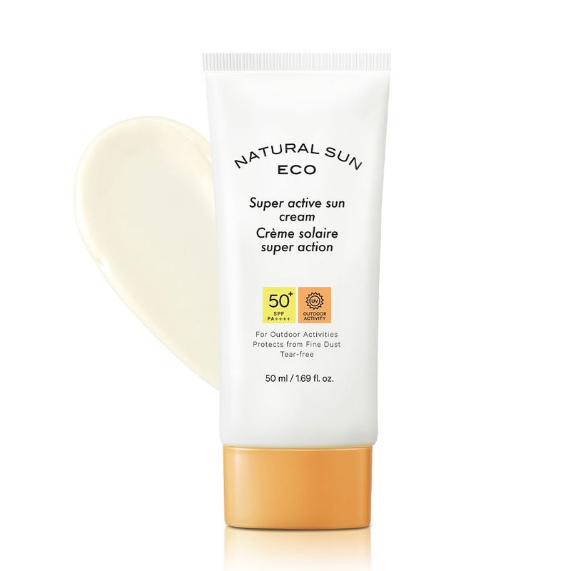 The Face Shop Waterproof Active Korean Sunscreen SPF 50 PA++++ with Niacinamide for Outdoor Activity
