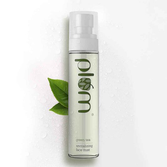 Plum Green Tea Revitalizing Face Mist Spray With Glycolic Acid & Aloe Vera - Hydrates & Refreshes 100 ml